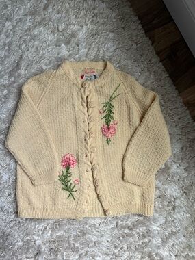 100% Wool Dream Spun Bermuda SMITH Cream Cardigan with Pink Floral Embroidery